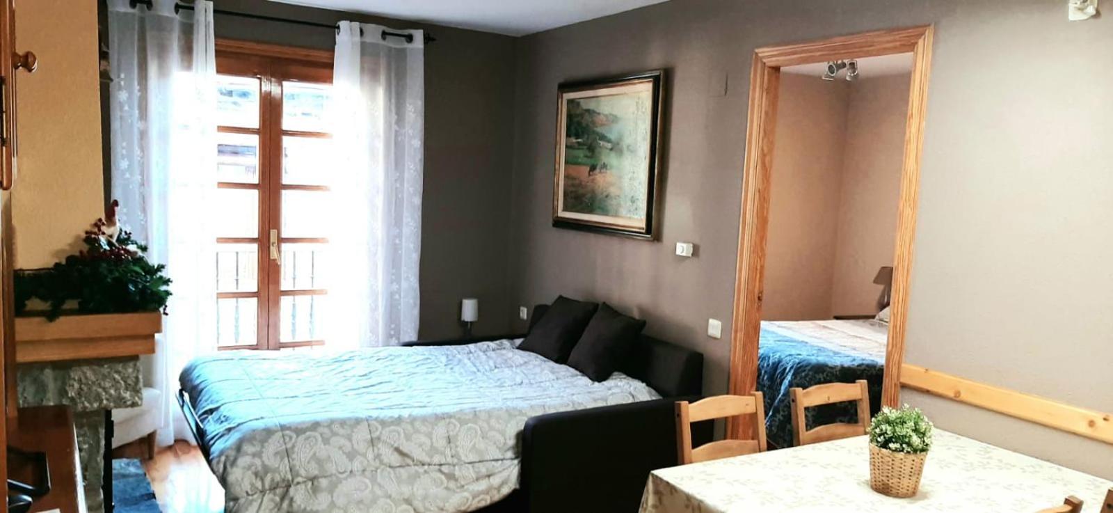 Apartamento El Refugio De Sara Benasque Exterior foto